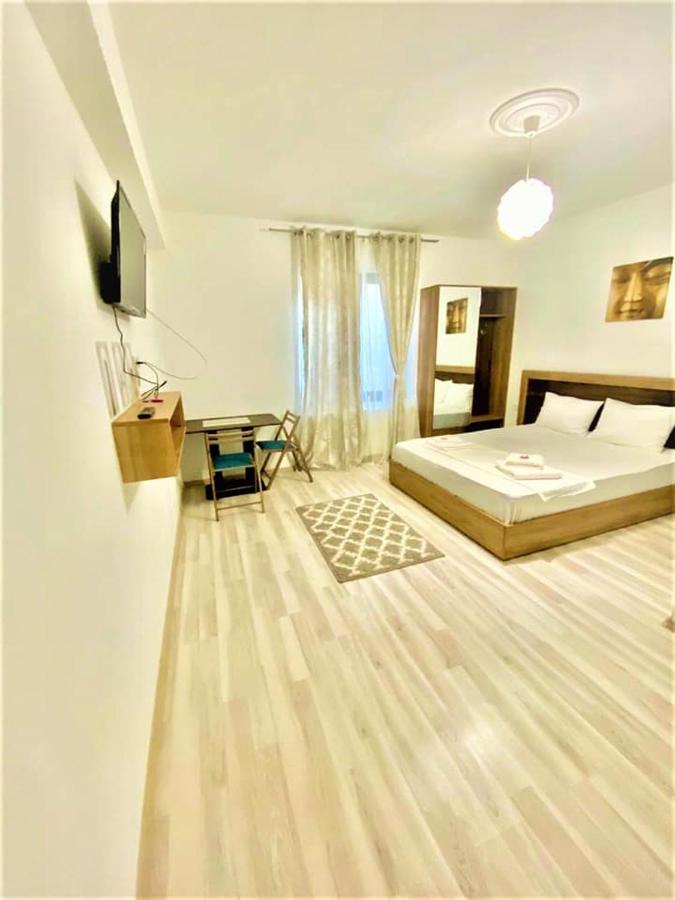 Ipsilanti House Aparthotel Jászvásár Kültér fotó